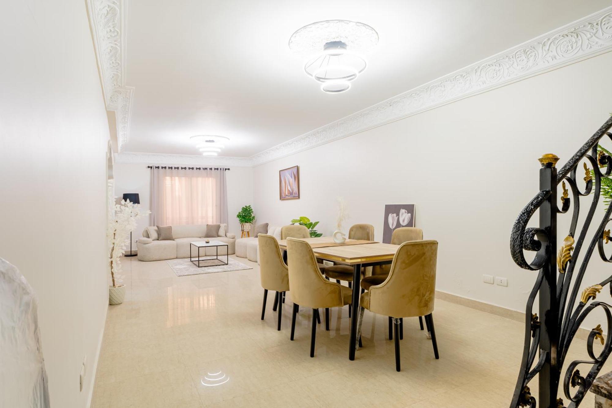 Apartment Luxurious Duplex With Side Nile View Cairo